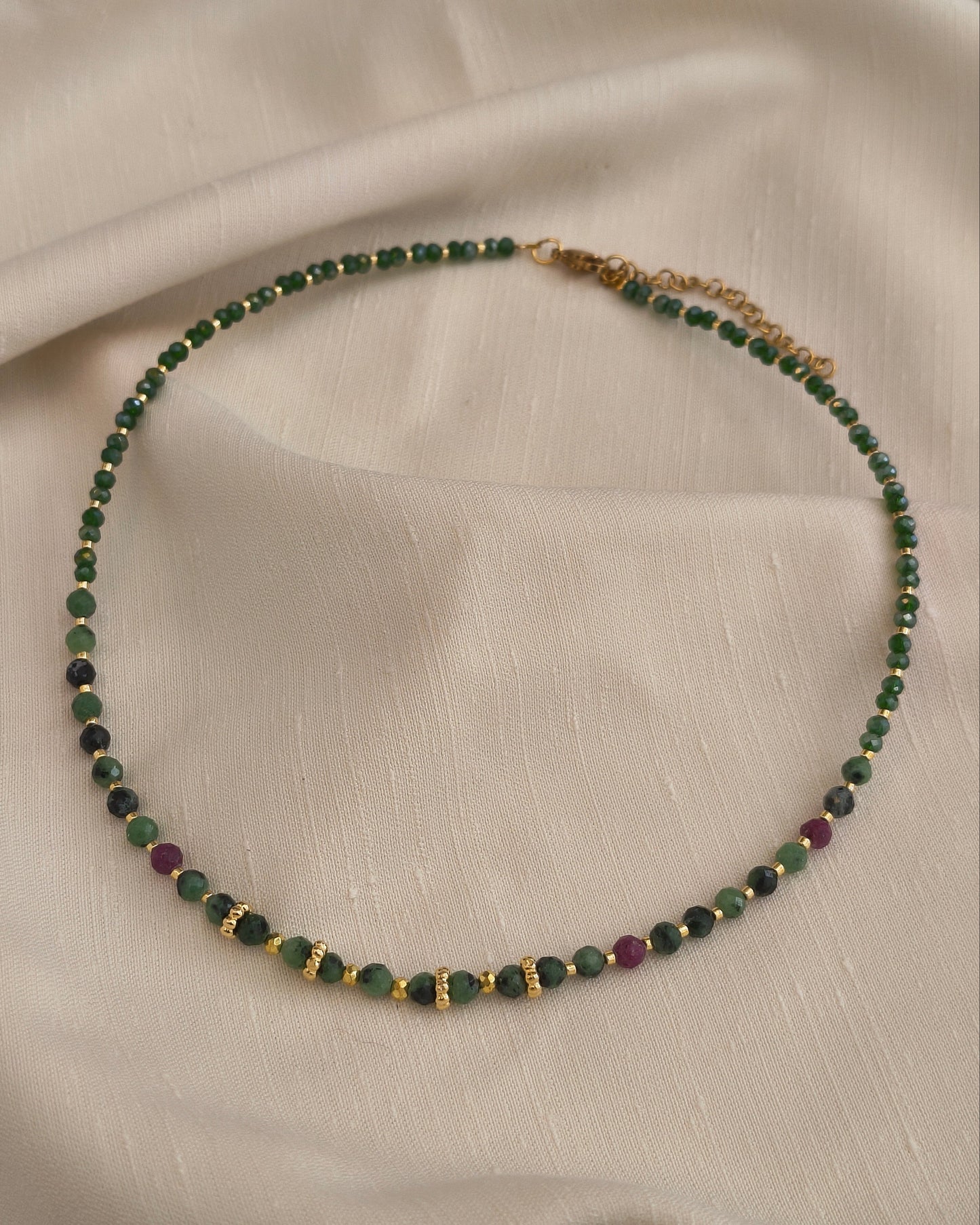 Collar rubisoicita